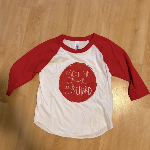 Size 2T Raglan Fall Shirt “Meet me at the Orchard” NWOT - Picture 1 of 2
